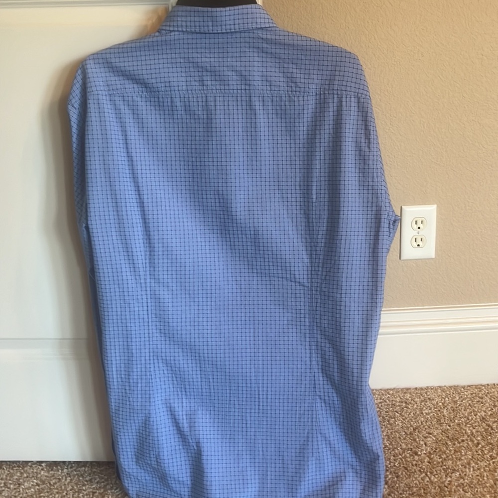 Boss button down - Picture 2 of 5
